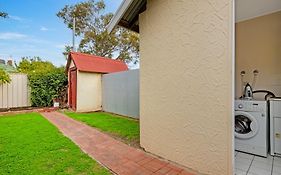 Beachside Cottage Glenelg Sth